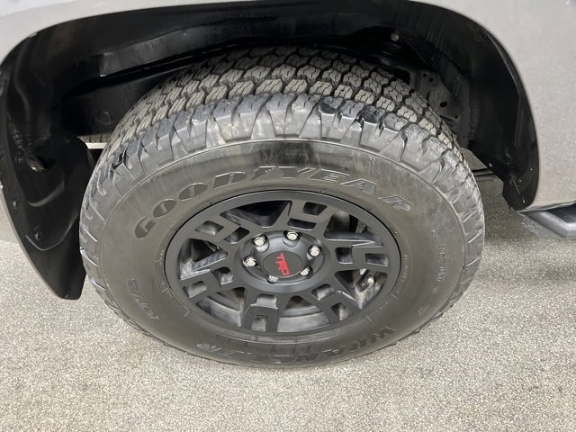 Used 2021 Toyota 4Runner Venture image 21