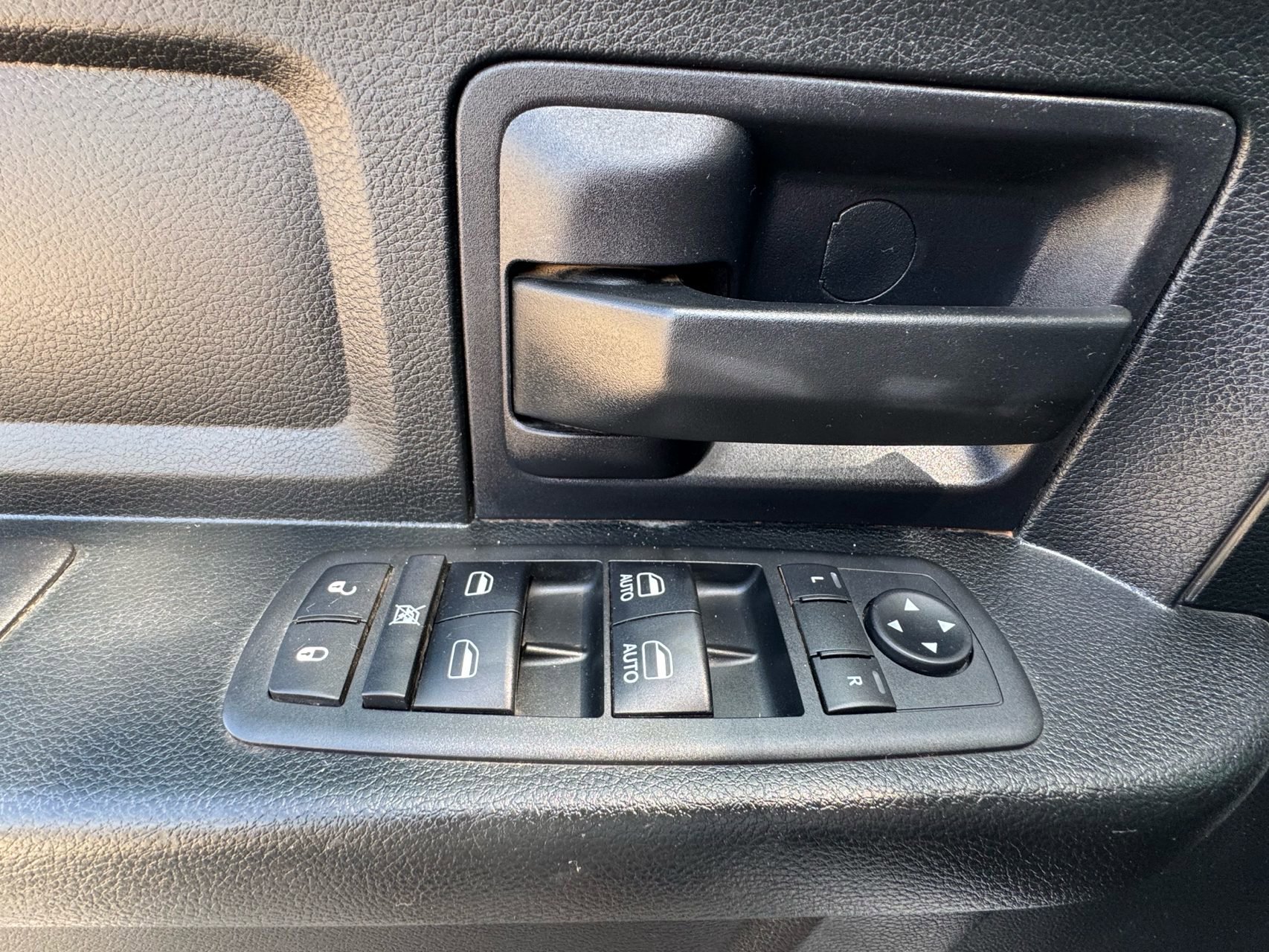 Used 2018 RAM 1500 Tradesman w/ Popular Equipment Group AWD/4WD image 24