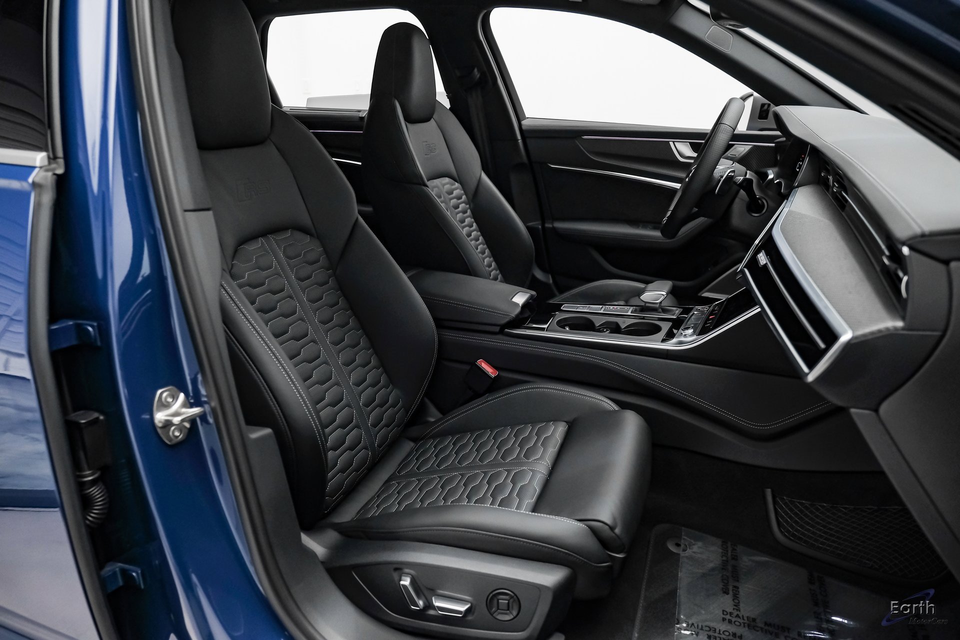 Used 2025 Audi RS 6 performance image 46