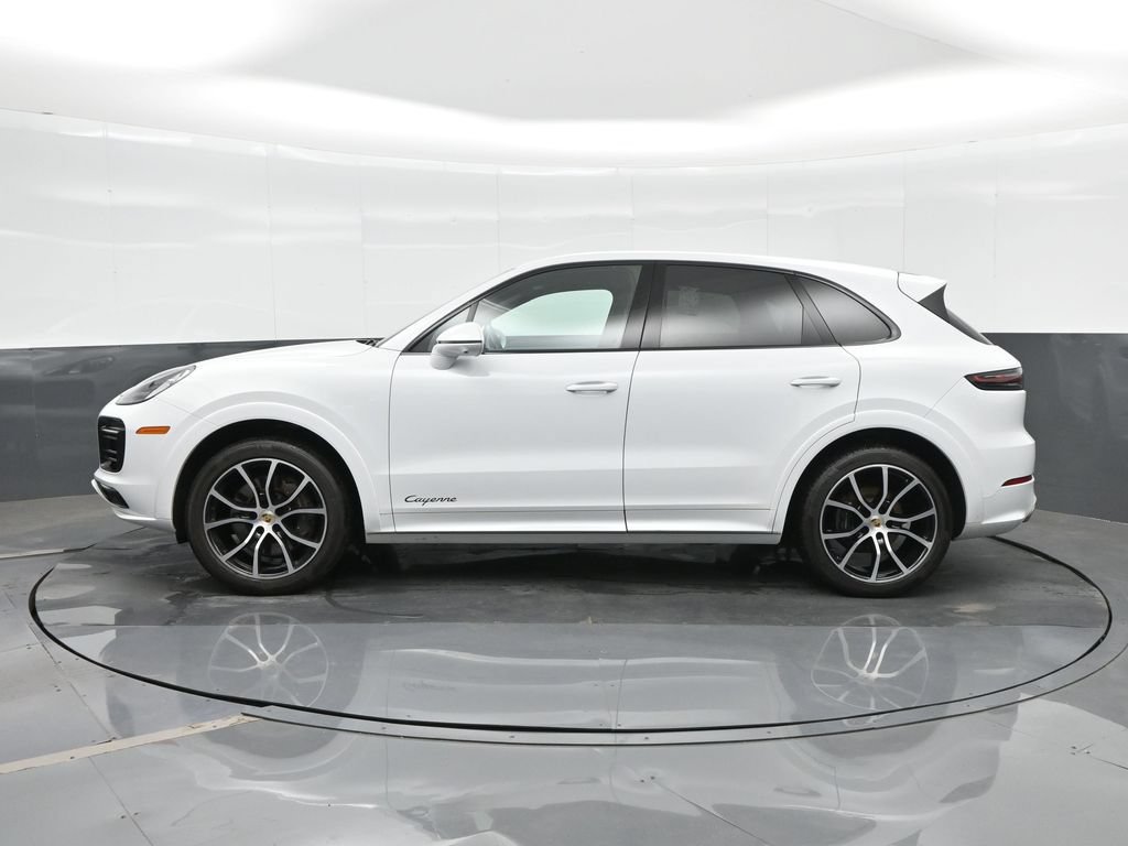 Certified 2023 Porsche Cayenne AWD/4WD image 2