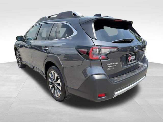 Certified 2025 Subaru Outback Touring AWD/4WD image 5