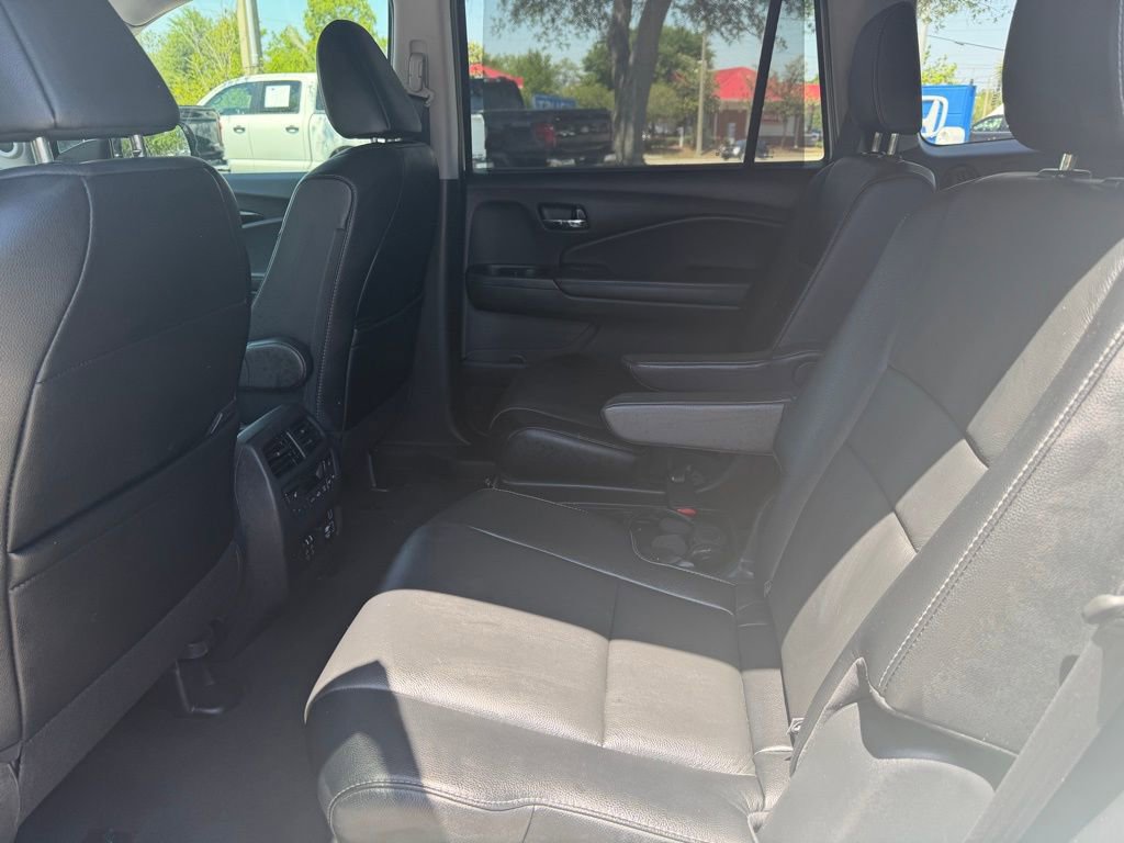 Used 2019 Honda Pilot Touring image 13