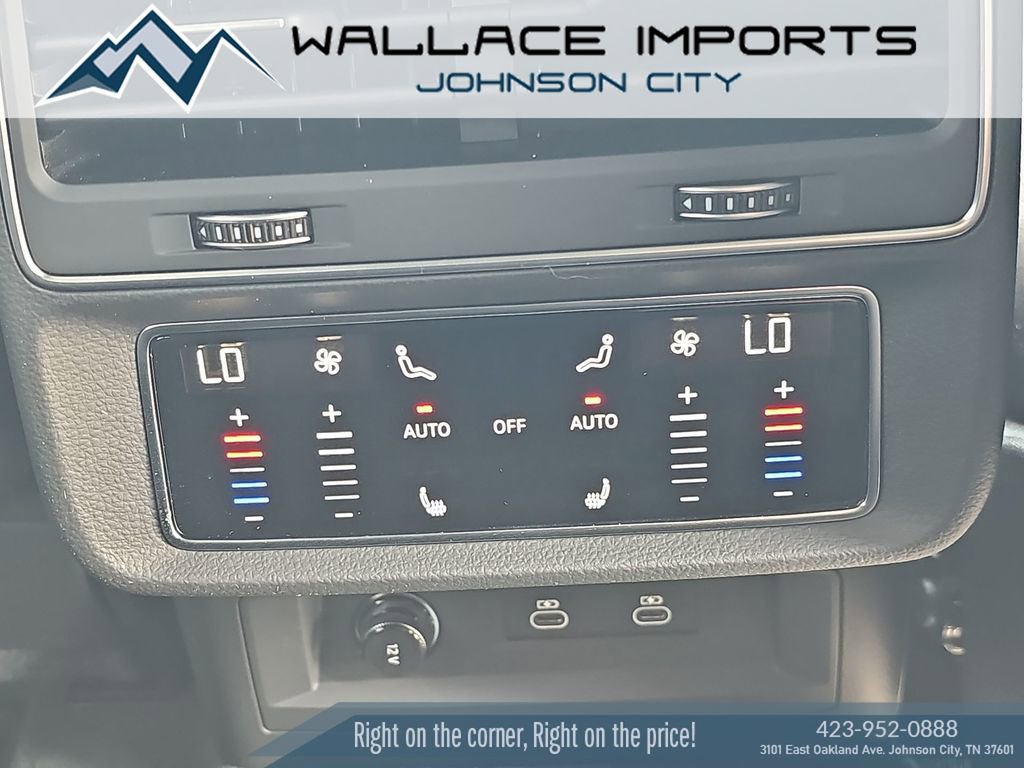 Used 2025 Audi SQ7 Premium Plus image 29