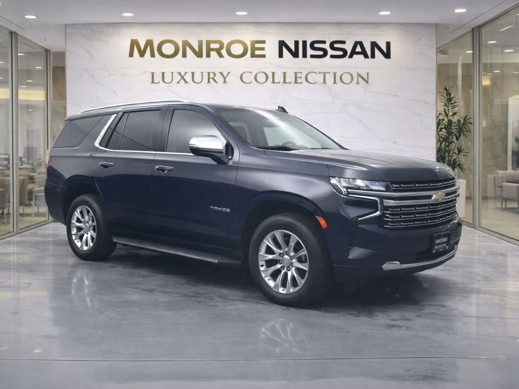 Used 2021 Chevrolet Tahoe RST w/ Luxury Package image 18