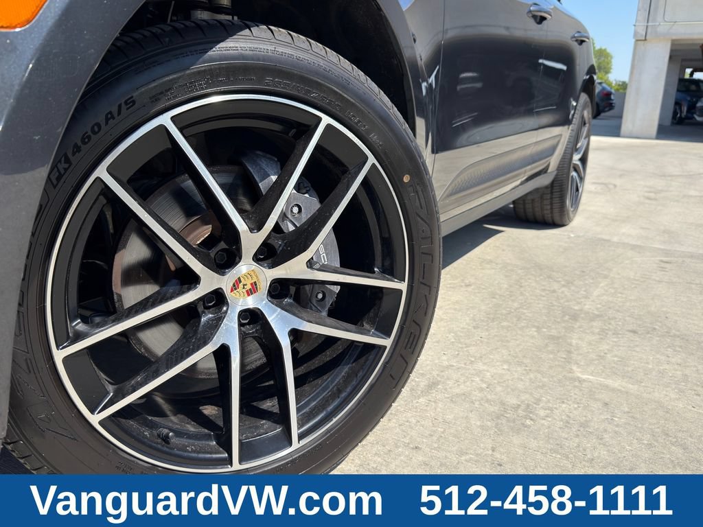 Used 2023 Porsche Macan AWD/4WD image 6