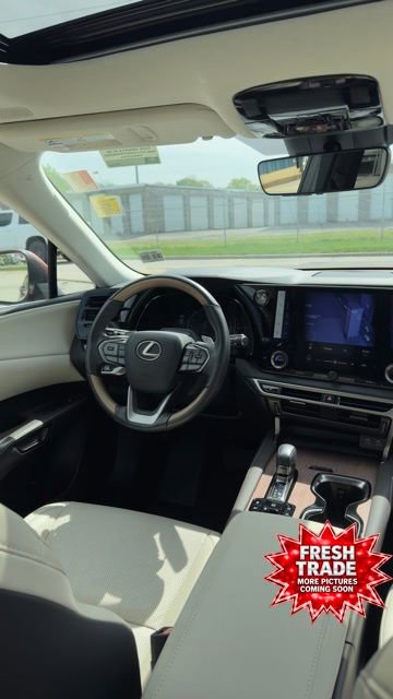 Used 2024 Lexus RX 350 AWD image 7