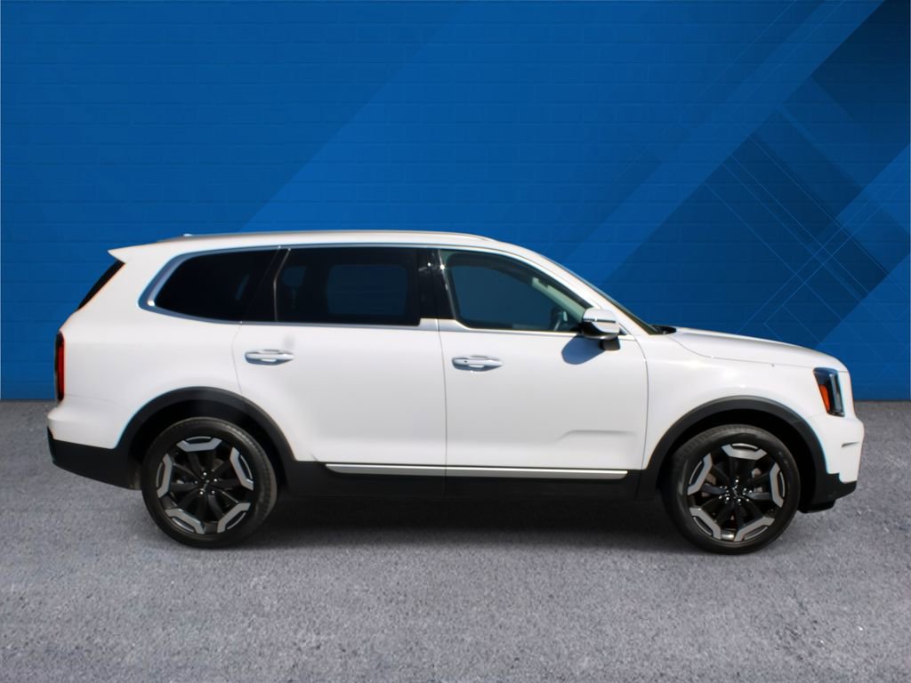 Used 2025 Kia Telluride S AWD/4WD image 10