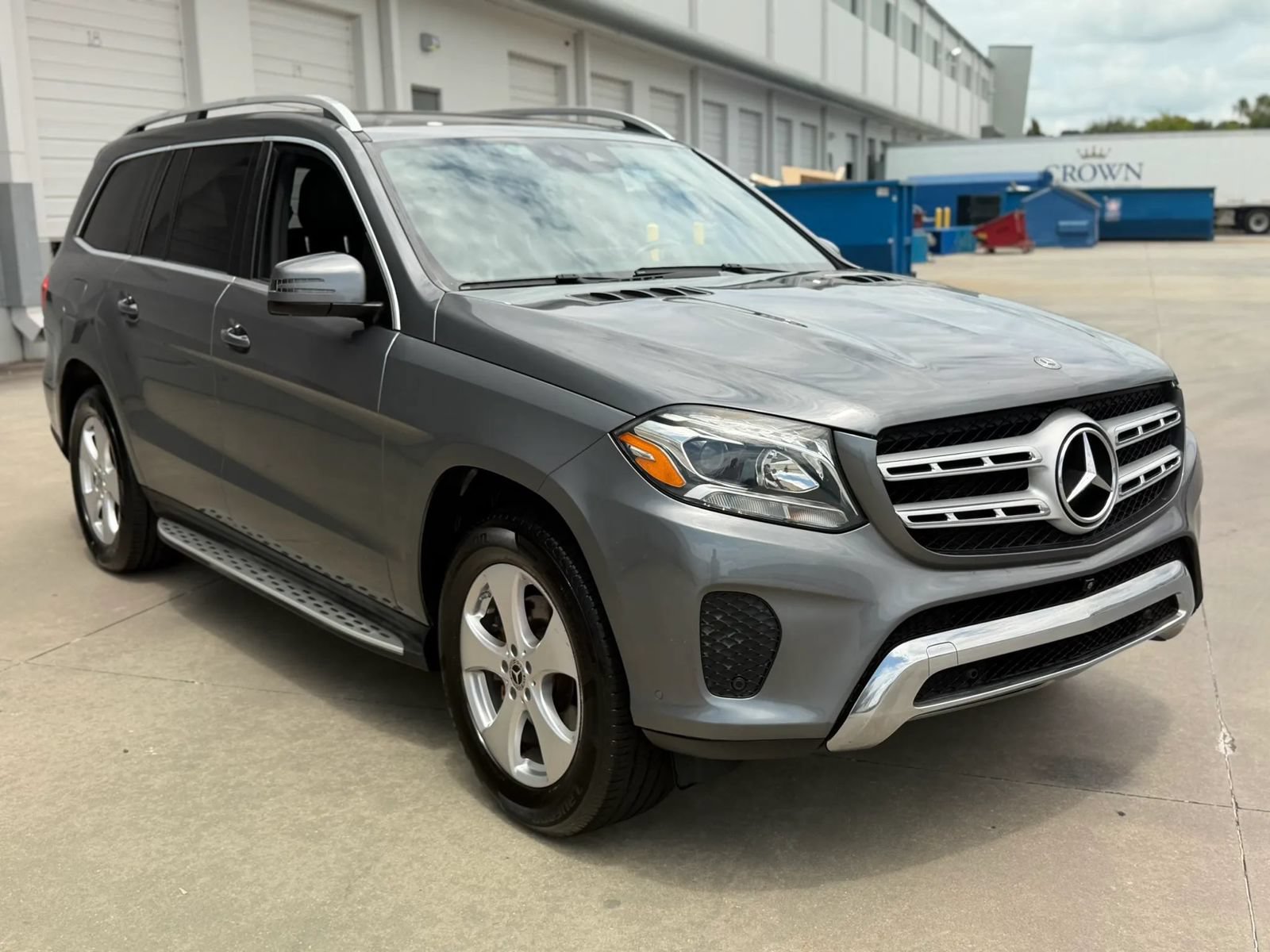 Used 2018 Mercedes-Benz GLS 450 4MATIC w/ Premium Package image 4
