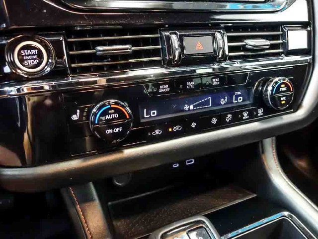 Used 2023 Nissan Pathfinder Rock Creek AWD/4WD image 24
