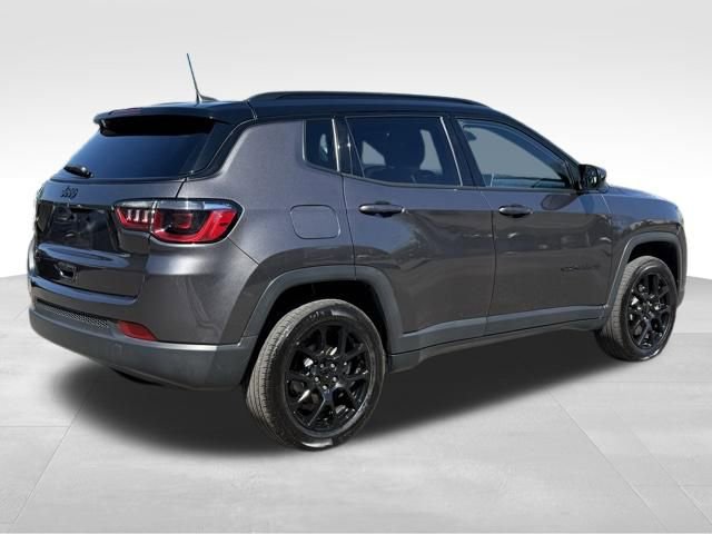 Used 2023 Jeep Compass Altitude w/ Sun and Sound Group image 7