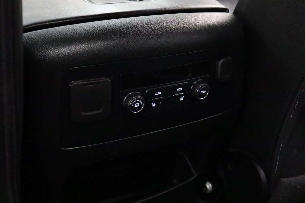 Certified 2019 GMC Yukon SLT AWD/4WD image 14
