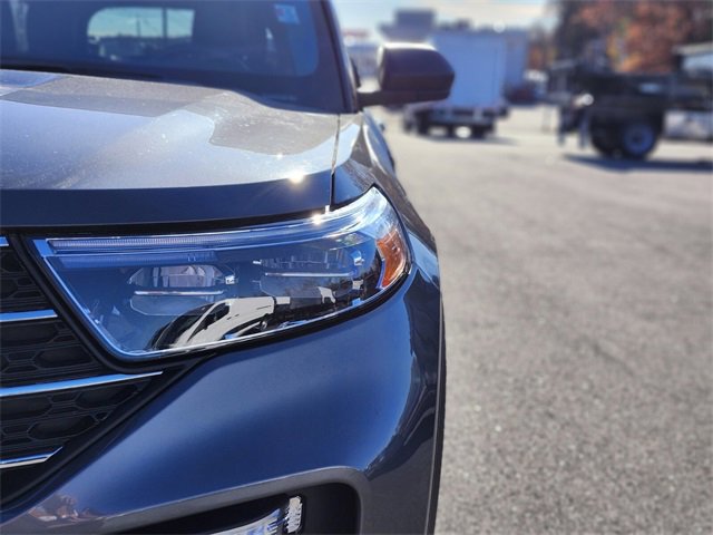 Certified 2022 Ford Explorer XLT w/ Equipment Group 202A image 10