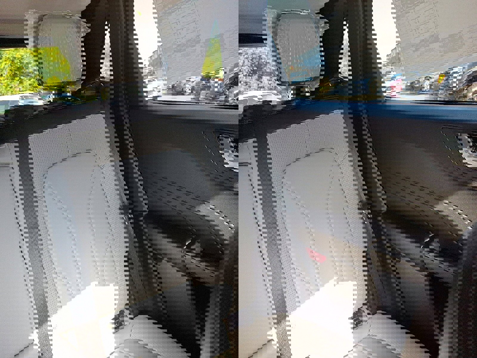 New 2025 Ford Escape SE w/ PHEV Premium Package image 21