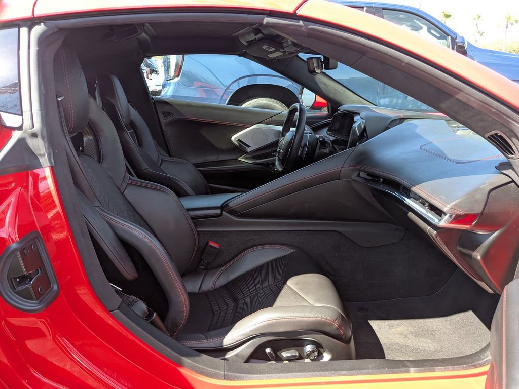 Used 2020 Chevrolet Corvette Stingray Premium Cpe w/ 3LT Preferred Equipment Group image 13