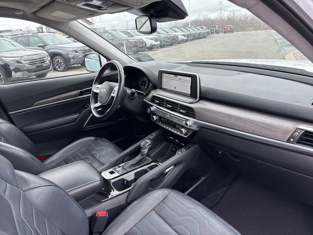 Certified 2022 Kia Telluride SX w/ SX Prestige Package image 8
