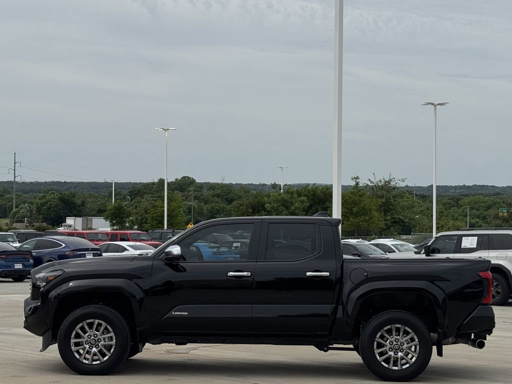 Used 2024 Toyota Tacoma Limited w/ Limited Package (LT) AWD/4WD image 3