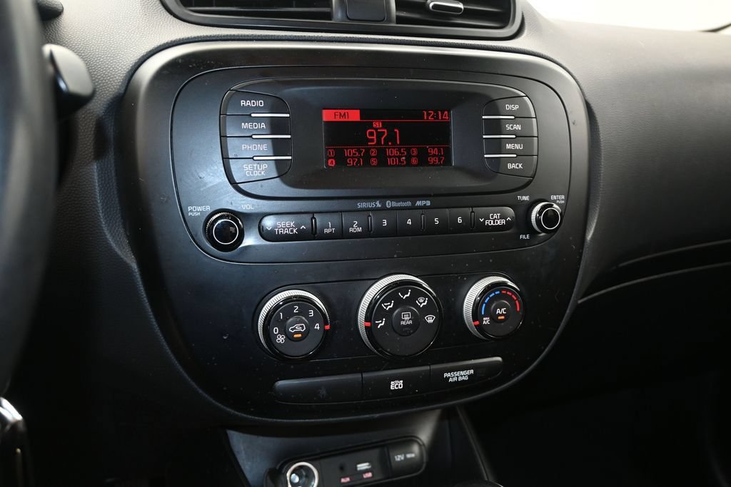 Used 2015 Kia Soul FWD image 20