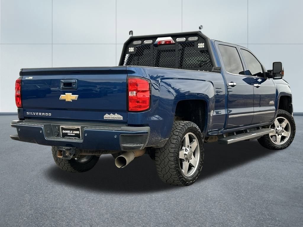 Used 2019 Chevrolet Silverado 2500 High Country w/ Duramax Plus Package image 2