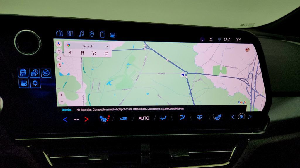 Used 2025 Chevrolet Equinox EV RS image 18