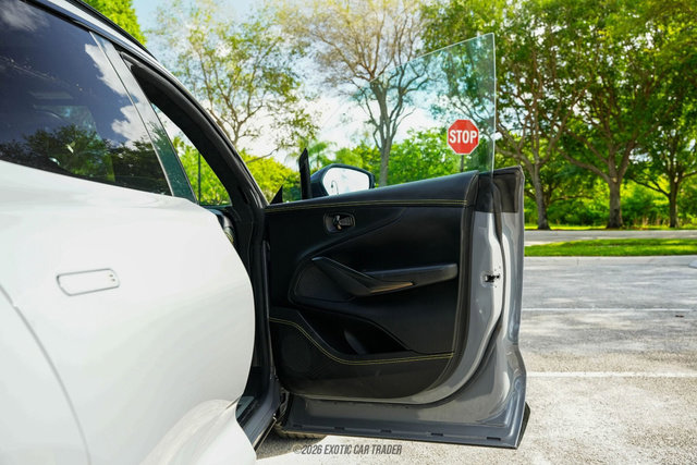 Used 2021 Aston Martin DBX image 40