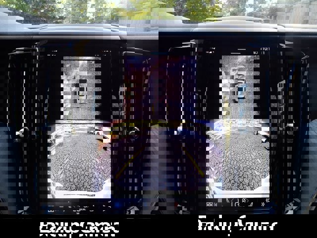 Certified 2025 Volvo XC60 B5 Plus image 19