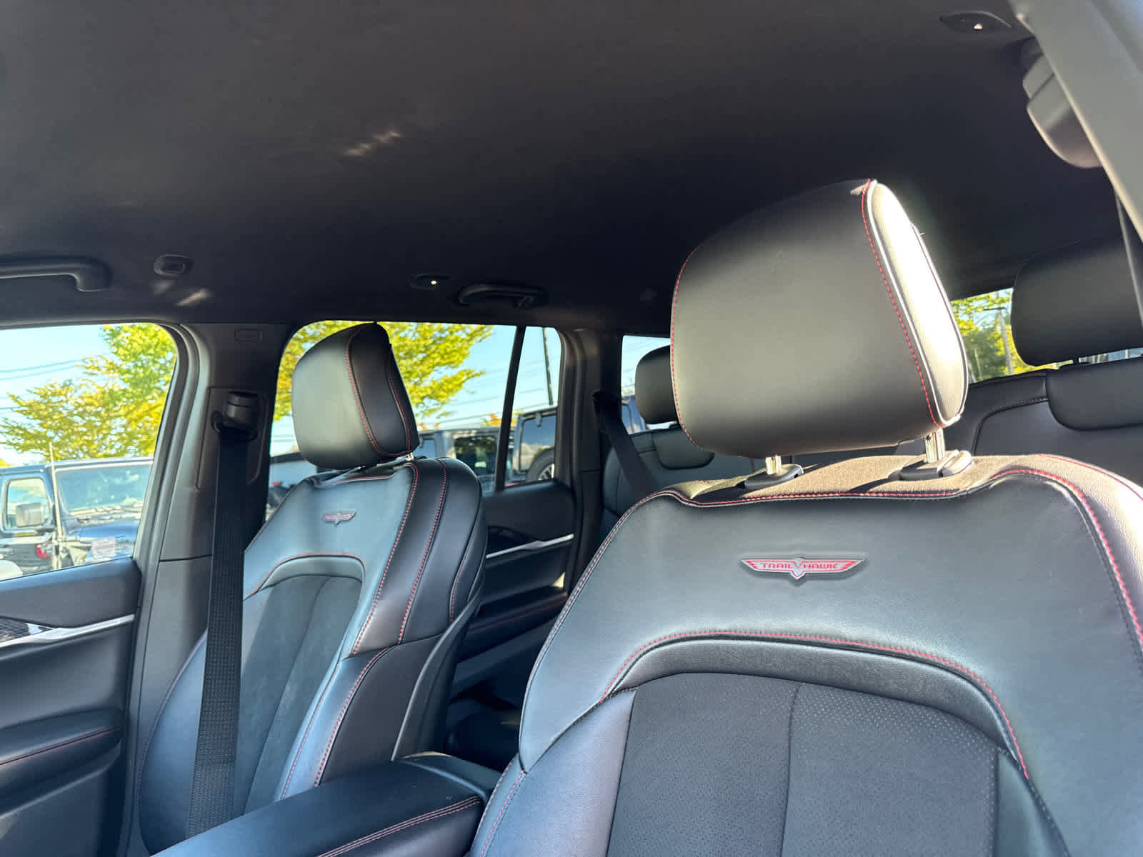 Used 2022 Jeep Grand Cherokee Trailhawk image 14