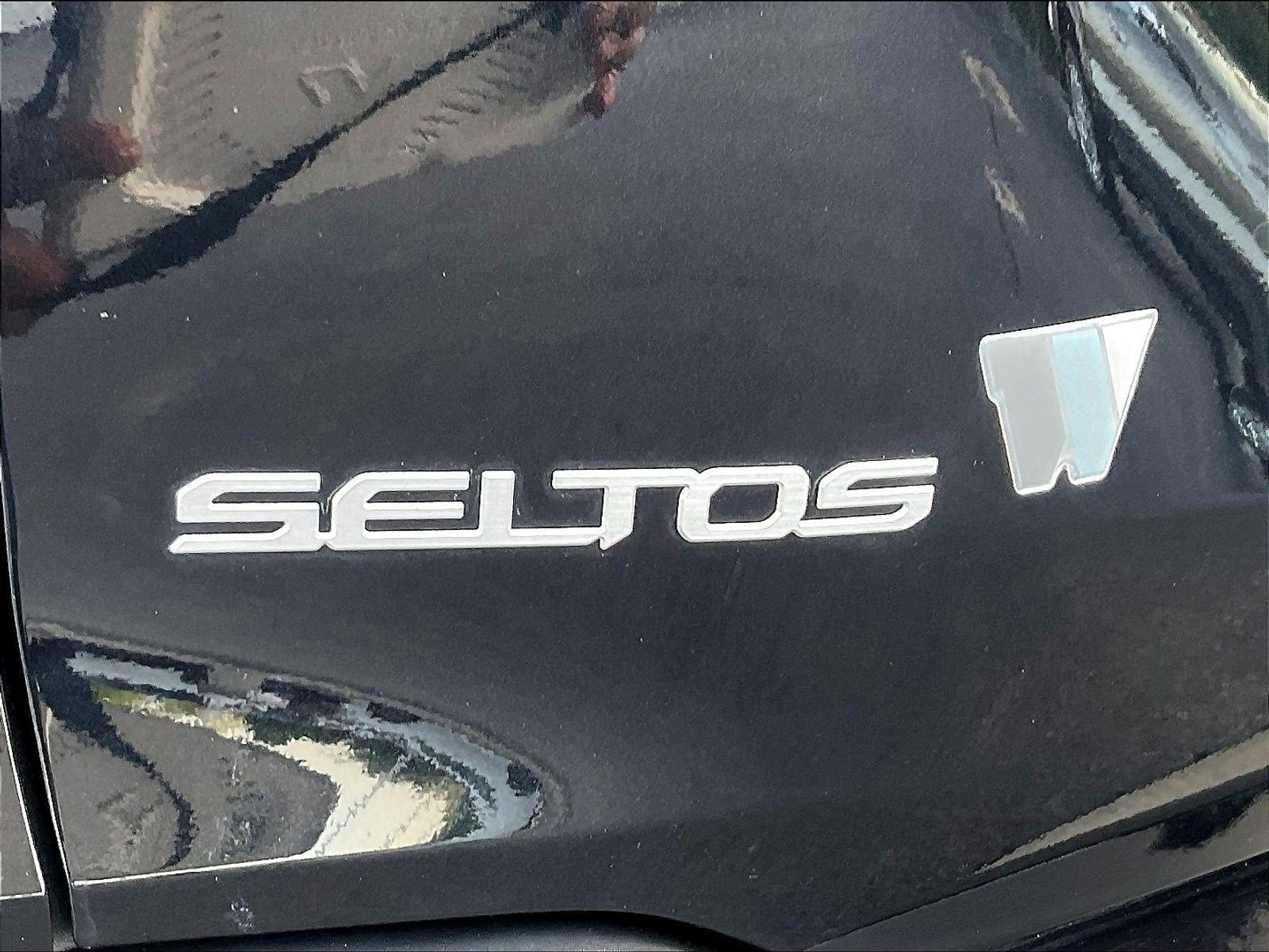 Used 2024 Kia Seltos EX AWD/4WD image 23
