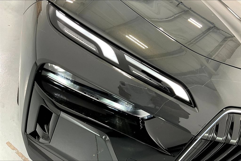 New 2026 BMW 740i RWD image 28