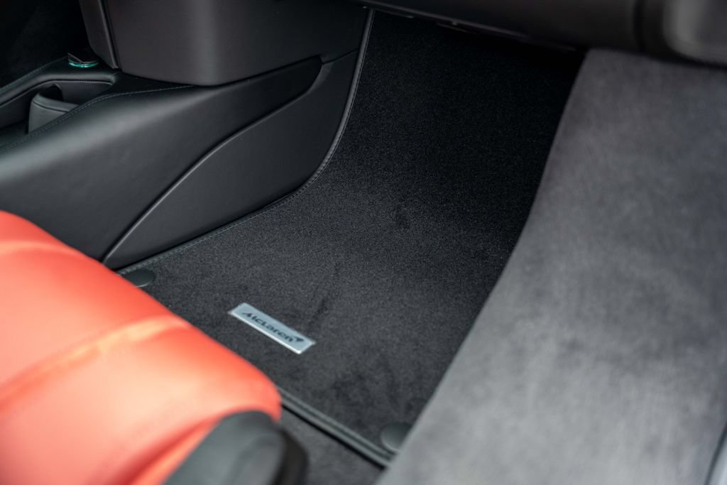 New 2026 McLaren 750S Spider RWD image 39
