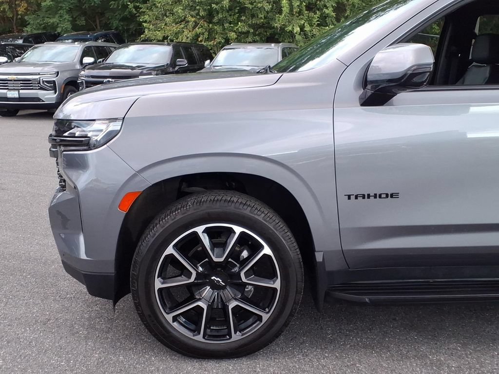 Certified 2022 Chevrolet Tahoe RST w/ Luxury Package AWD/4WD image 6