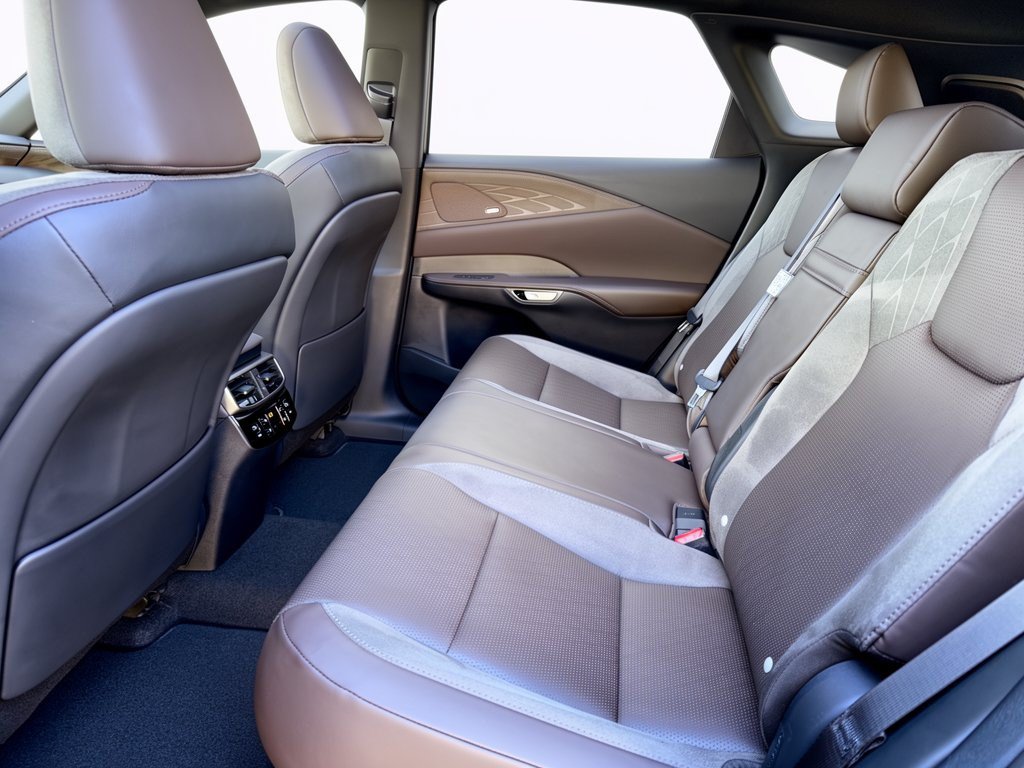 New 2026 Lexus RX 350h AWD/4WD image 25