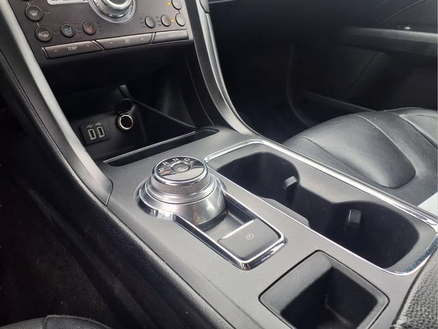 Used 2020 Ford Fusion Titanium AWD/4WD image 8