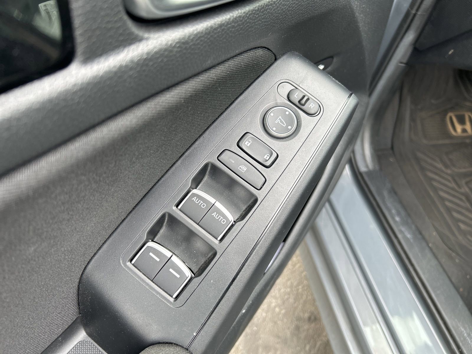 Used 2025 Honda Civic Sport image 9