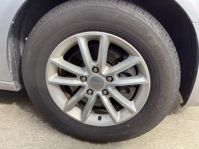 Used 2013 Dodge Grand Caravan SXT image 9