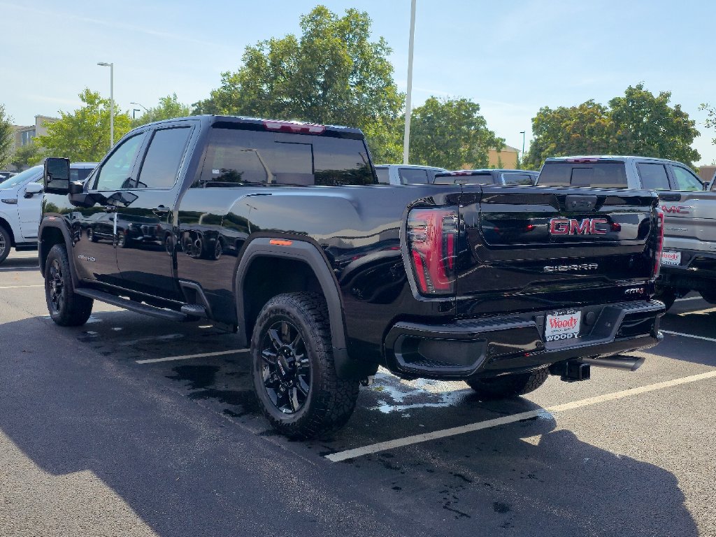 New 2026 GMC Sierra 2500 AT4 w/ AT4 Premium Plus Package AWD/4WD image 10