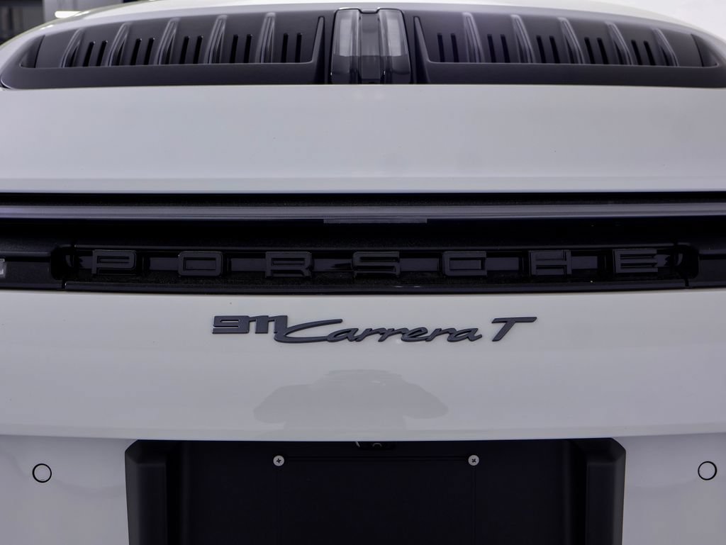 Certified 2025 Porsche 911 Carrera T RWD image 11