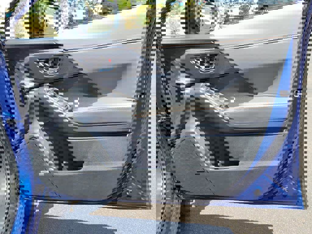 New 2025 Subaru Crosstrek 2.5i Limited w/ Popular Package #3A image 21