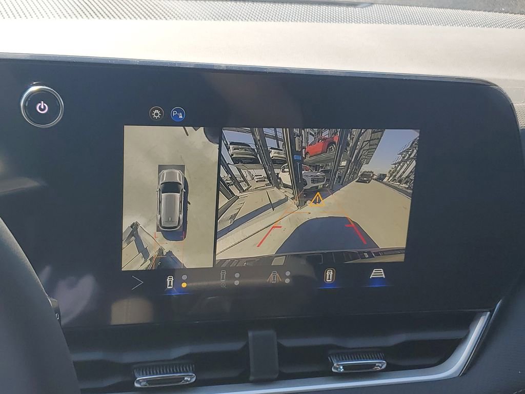 New 2026 Chevrolet Equinox LT image 24