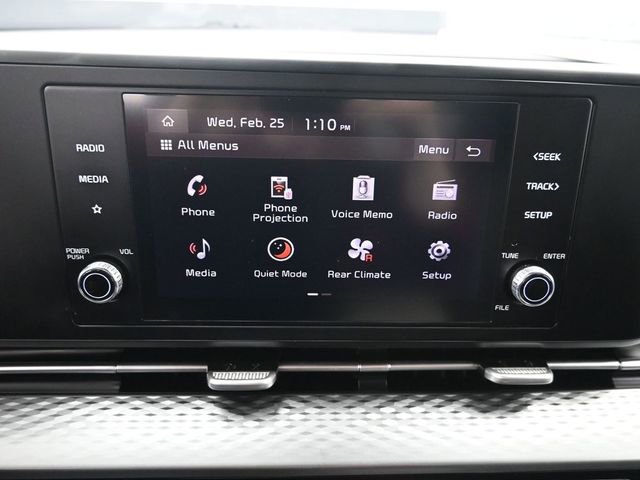 Used 2023 Kia Carnival LX image 15