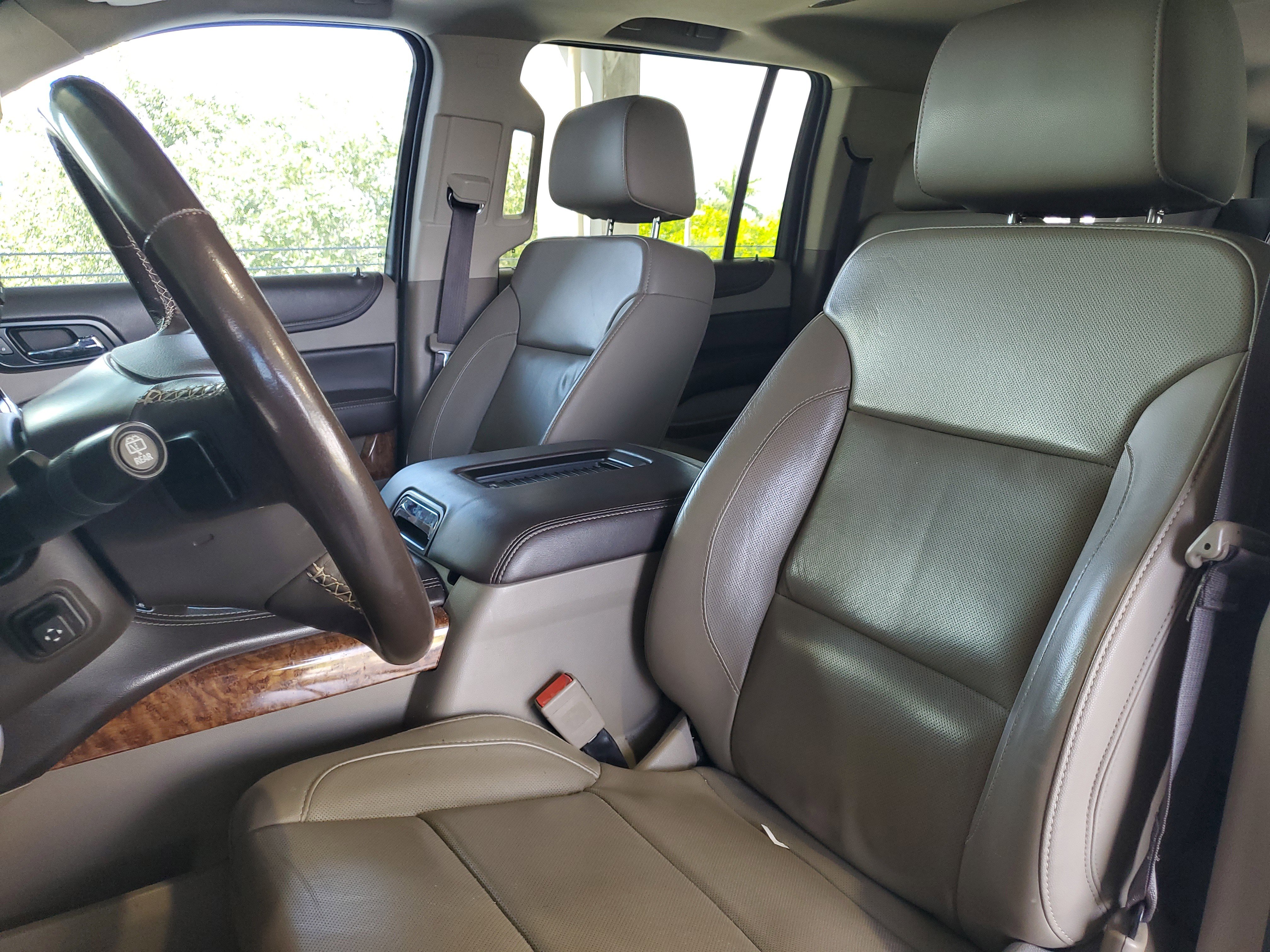 Used 2018 Chevrolet Suburban Premier RWD image 21