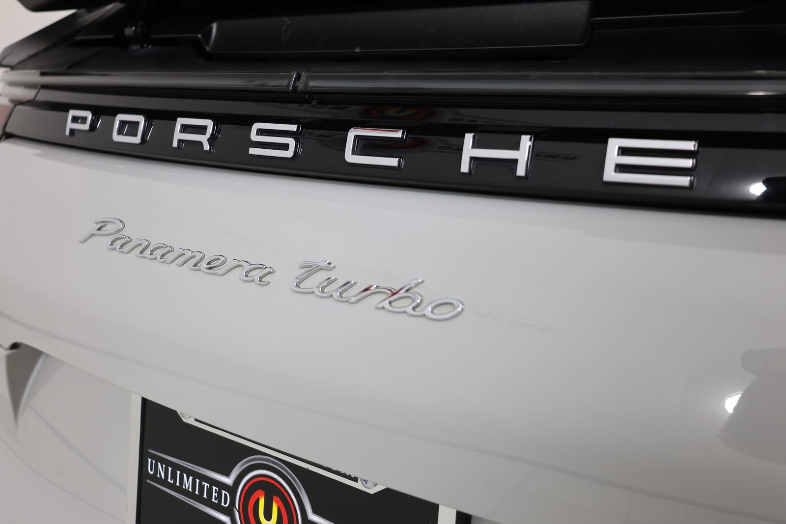 Used 2018 Porsche Panamera Turbo AWD/4WD image 16