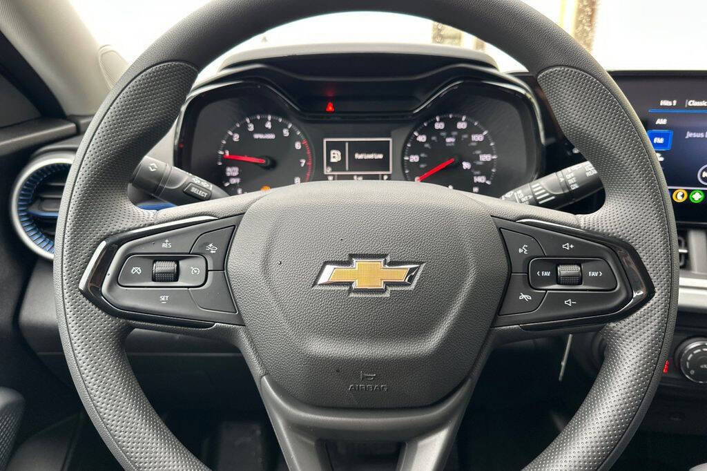 New 2026 Chevrolet Trax LS w/ LS Convenience Package image 23