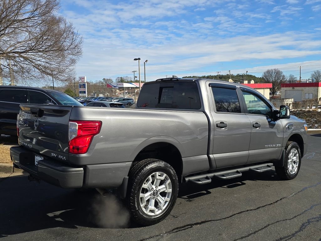 Used 2024 Nissan Titan SV w/ SV Convenience Package image 3
