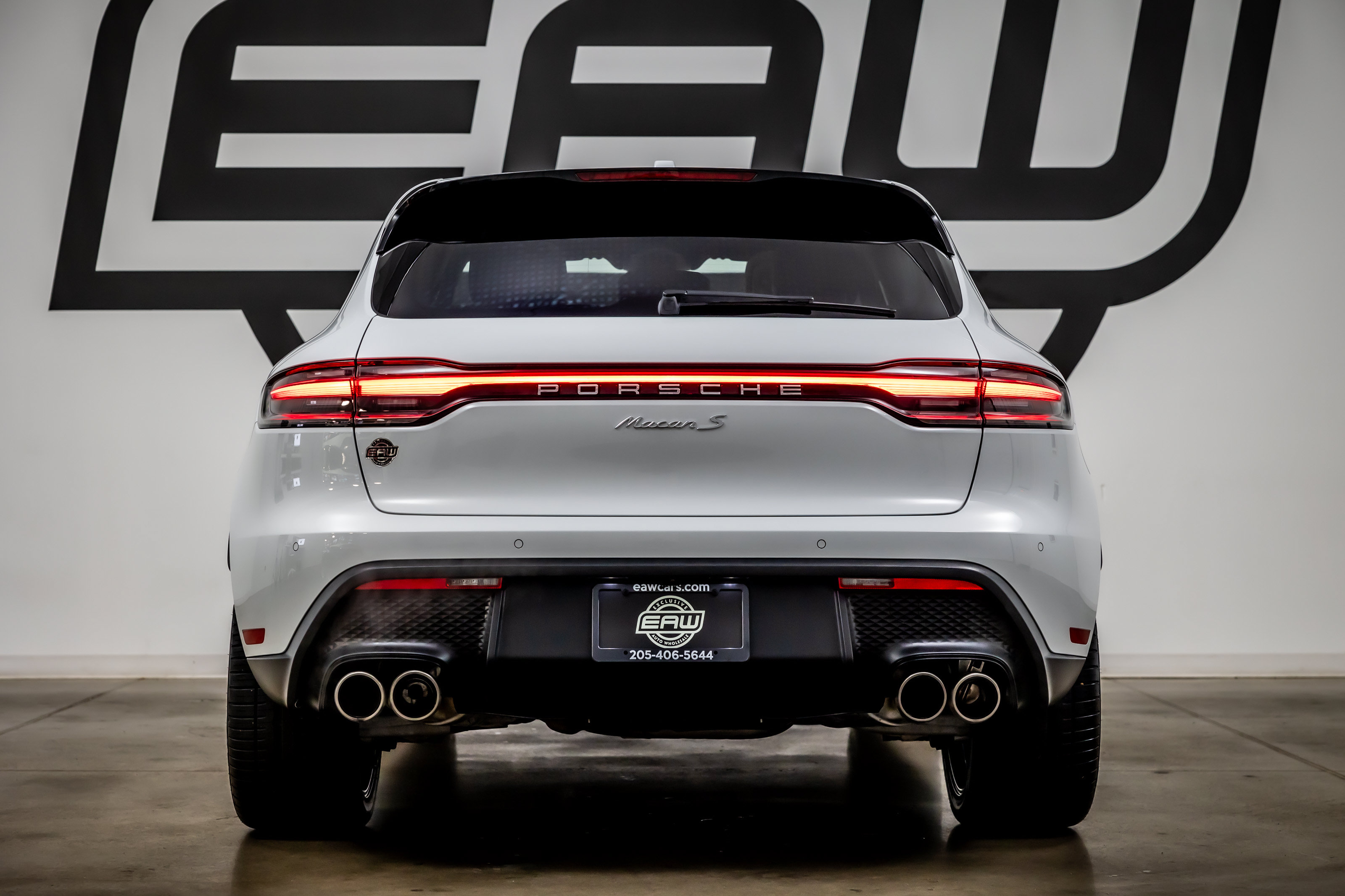 Used 2022 Porsche Macan S AWD/4WD image 11