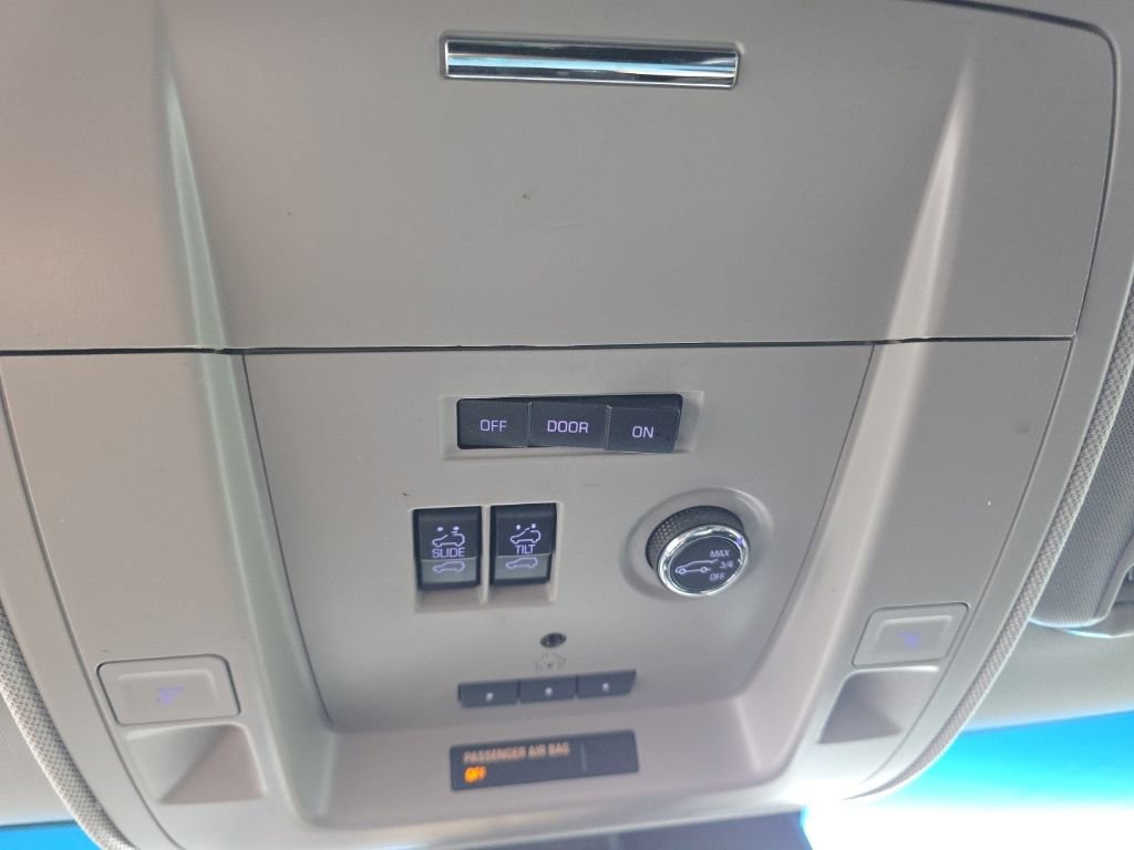 Used 2017 Chevrolet Tahoe LT image 26