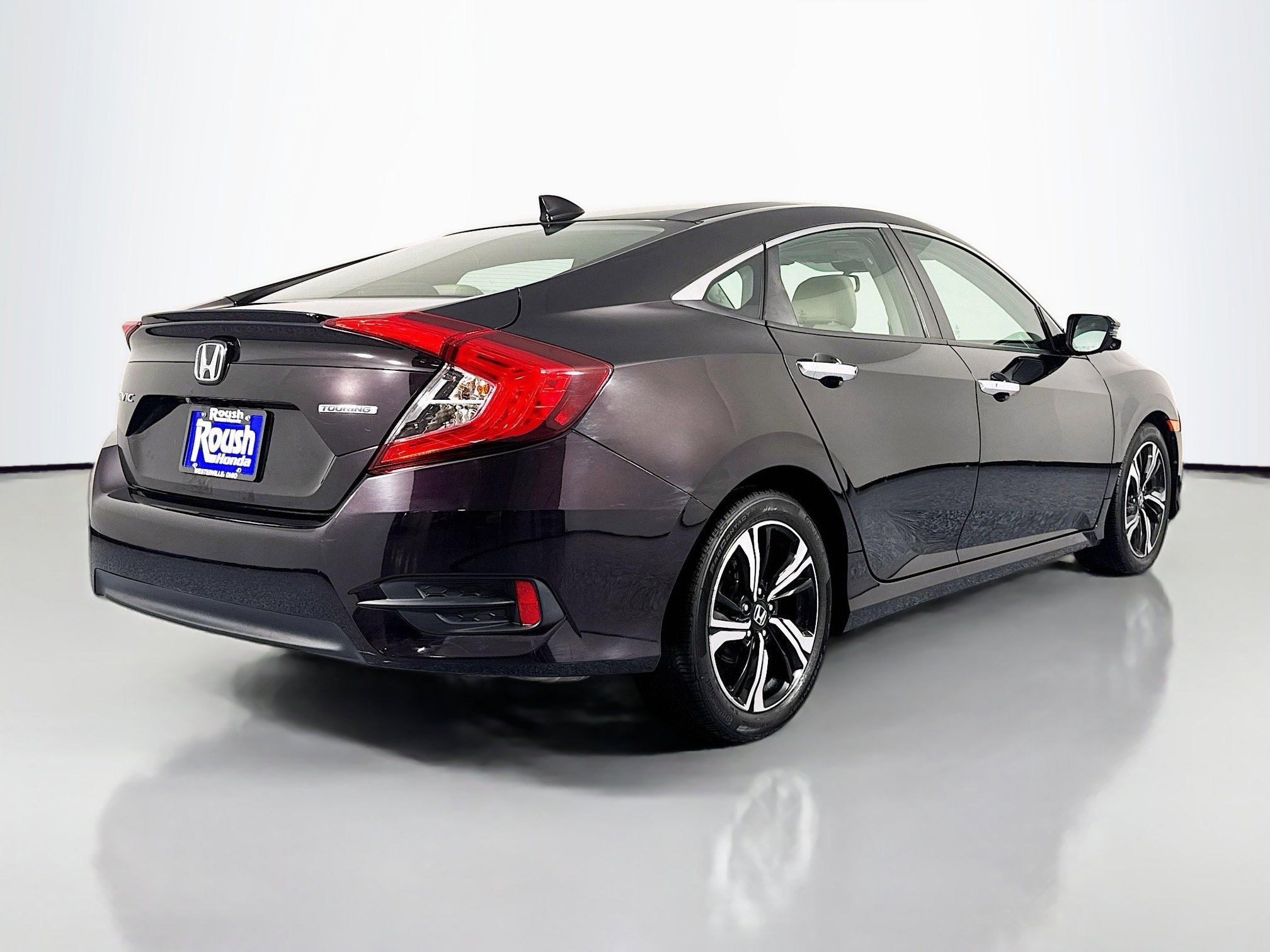 Used 2016 Honda Civic Touring image 5