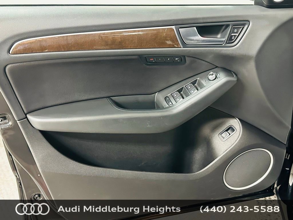 Used 2016 Audi Q5 2.0T Premium Plus w/ Technology Package AWD/4WD image 31