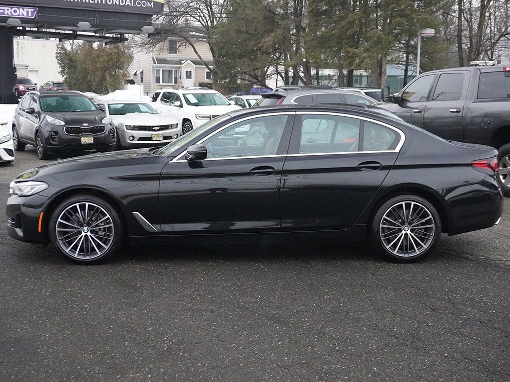 Used 2023 BMW 540i xDrive w/ Premium Package image 21