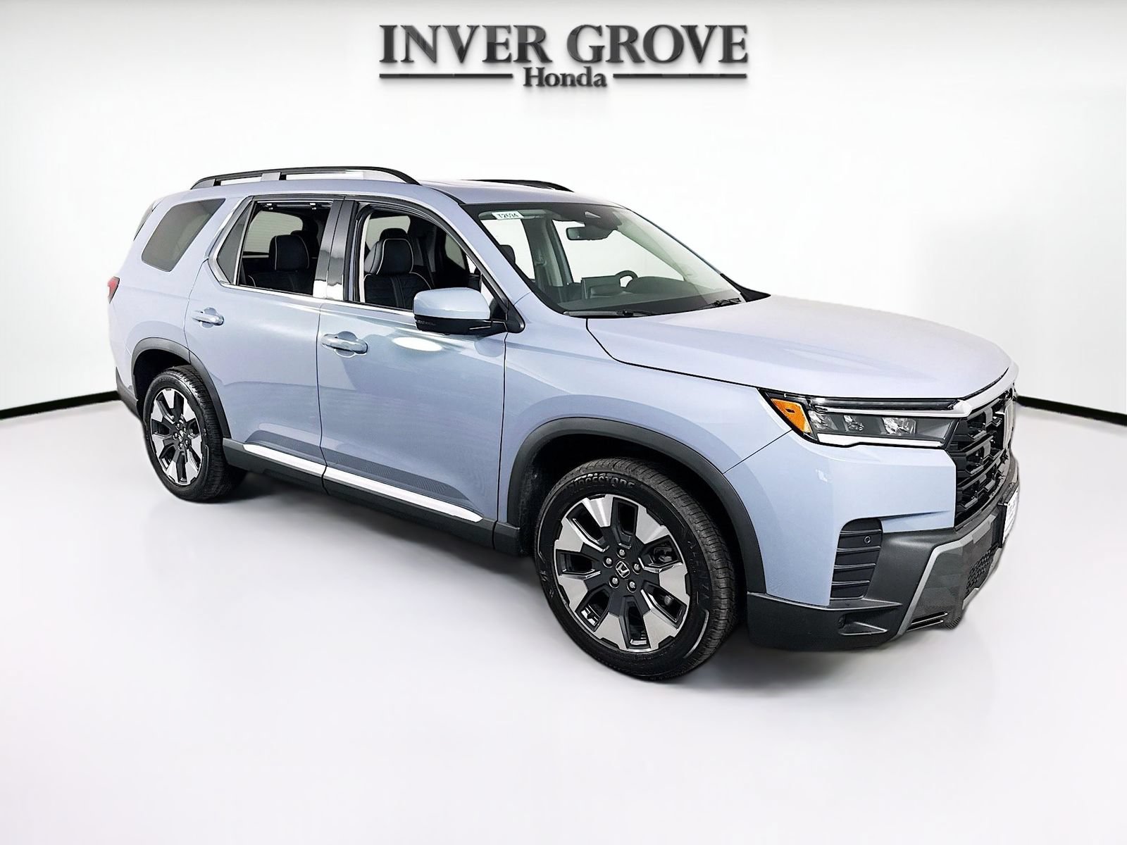 Certified 2026 Honda Pilot Elite image 3