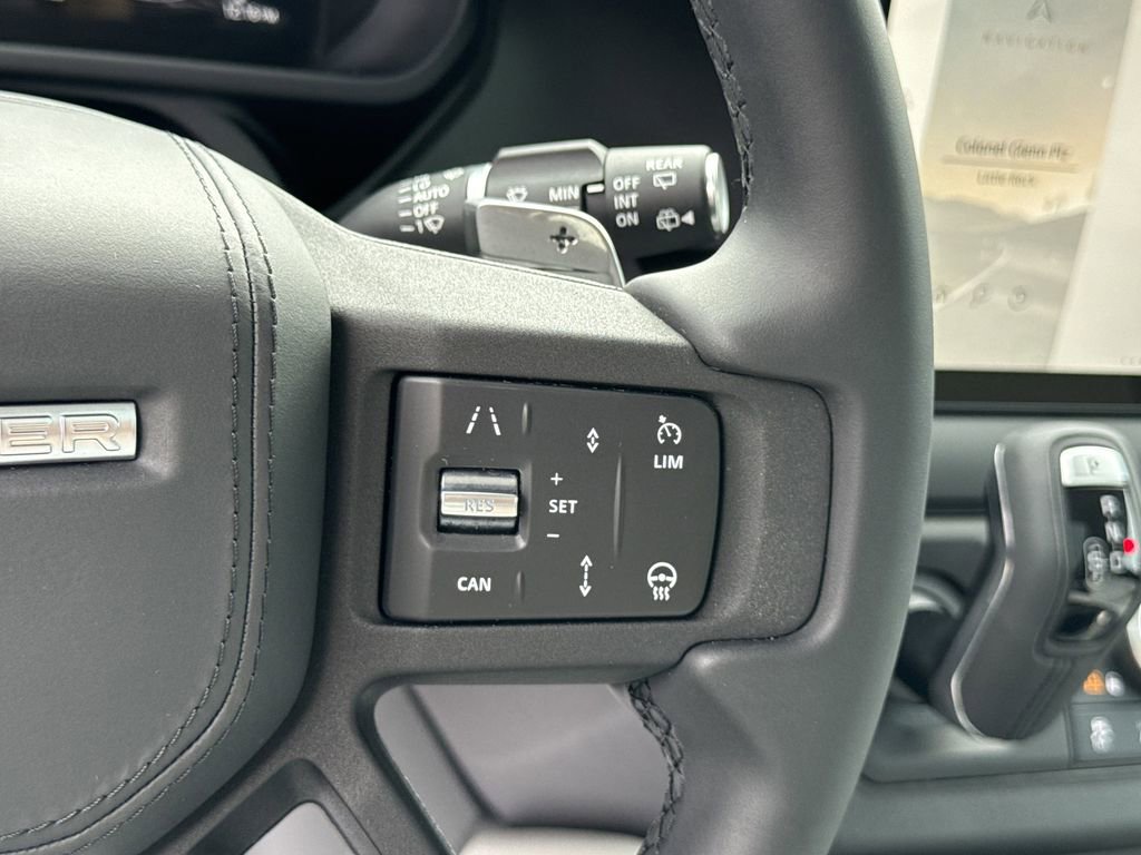 Used 2025 Land Rover Defender 110 V8 image 25